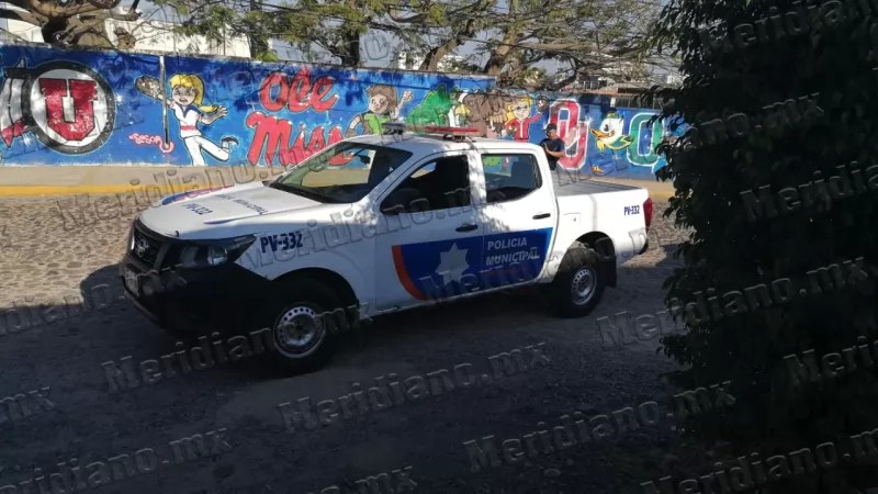 Atraparon a un sujeto dentro de la escuela Club de Leones