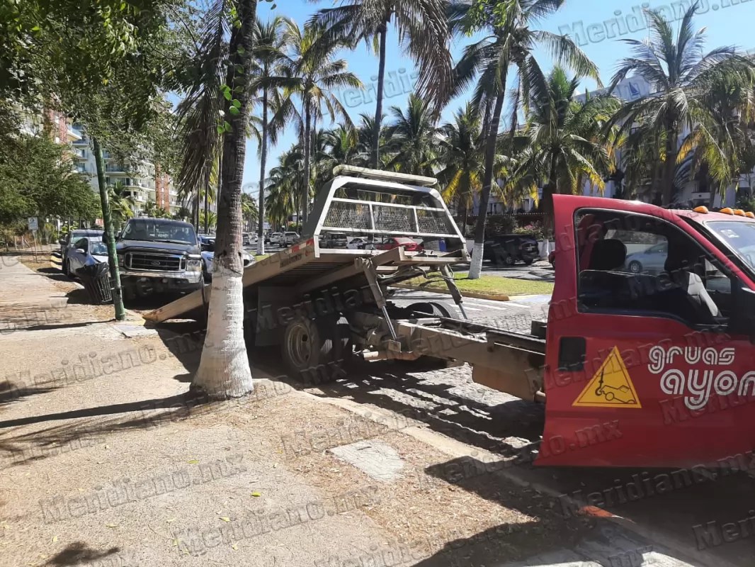 ¡provocó accidente en marina vallarta!