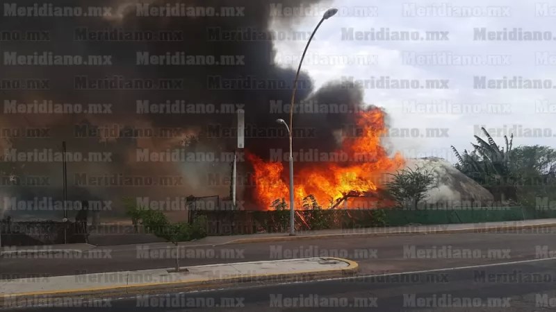 Botanero \"La Huerta de Medina\" quedó hecho cenizas