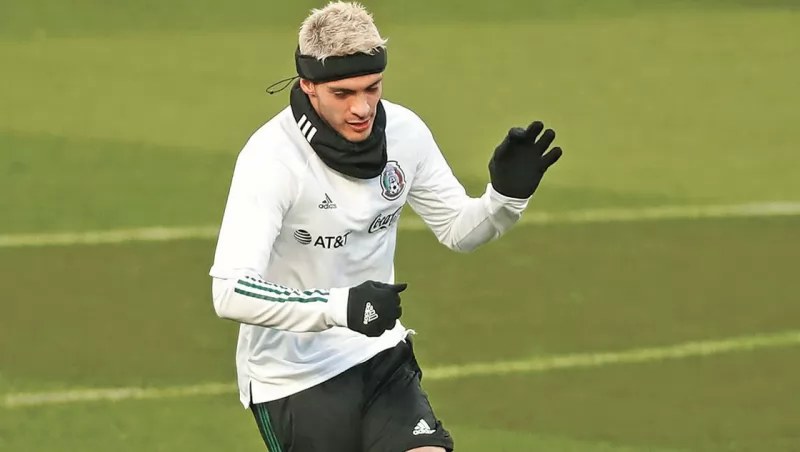 José Mourinho buscaría el fichaje de Raúl Jiménez para la Roma