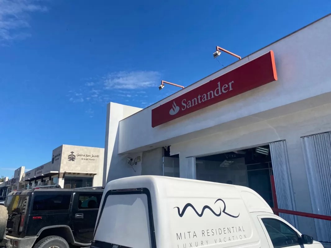 ¡asaltan cliente de santander!