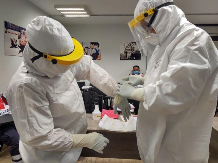 México. Darán hasta 10 años de prisión adicional a quienes agredan a personal médico