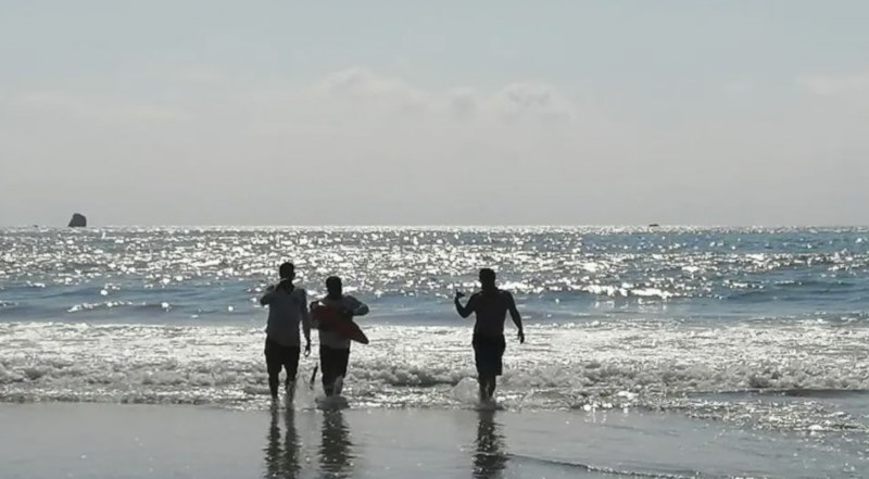 Mazatlán. Rescatan a cuatro personas del mar en Olas Altas