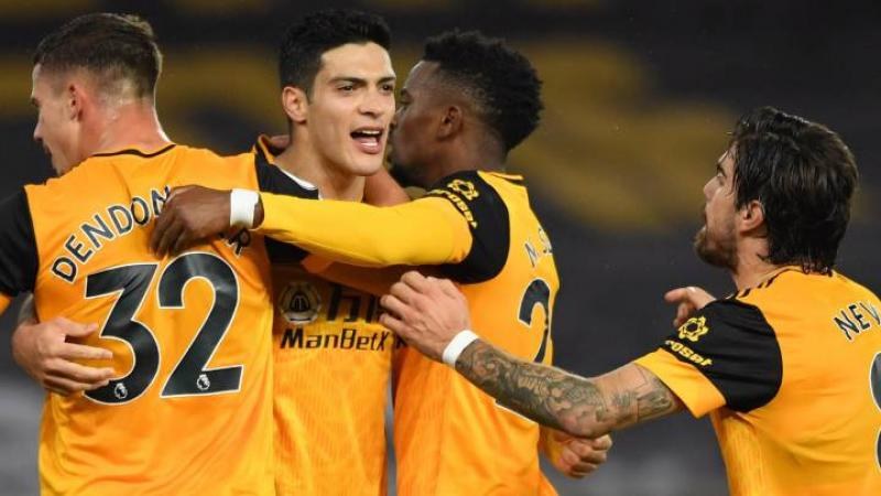 Raúl brilla en el empate de los Wolves frente al Newcastle