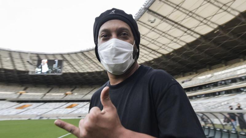 Ronaldinho reveló que dio positivo por coronavirus