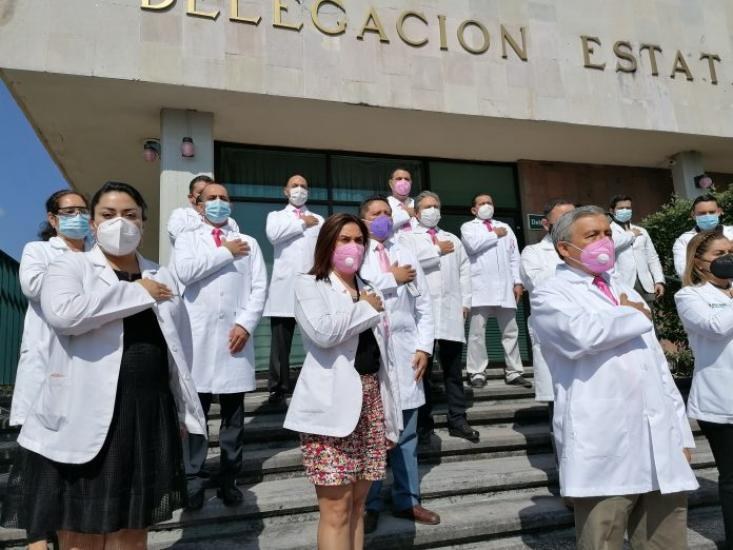 IMSS Nayarit emite mensaje de reconocimiento a sus médicos y médicas