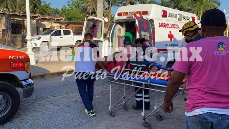 En san juan de abajo…   ¡motociclista derrapa y  termina hospitalizado!