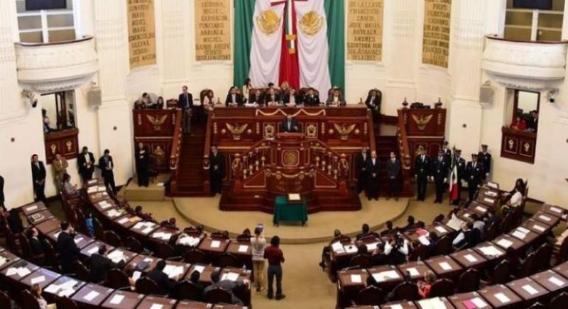 Diputada quiere poner fin a las contrataciones por honorarios en Congreso CDMX