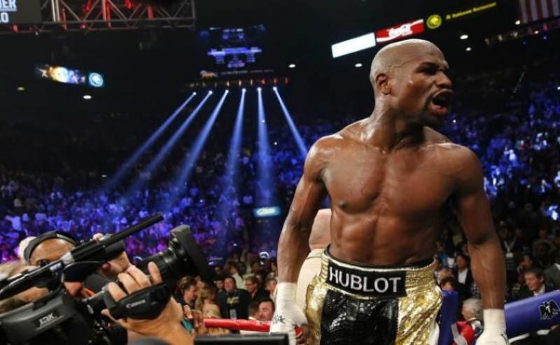 Mayweather anuncia que volverá a subirse al ring en Tokio