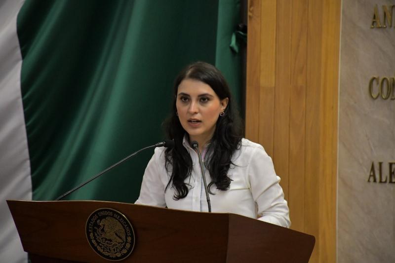 Julieta Mejía va por regulación de plaguicidas altamente tóxicos