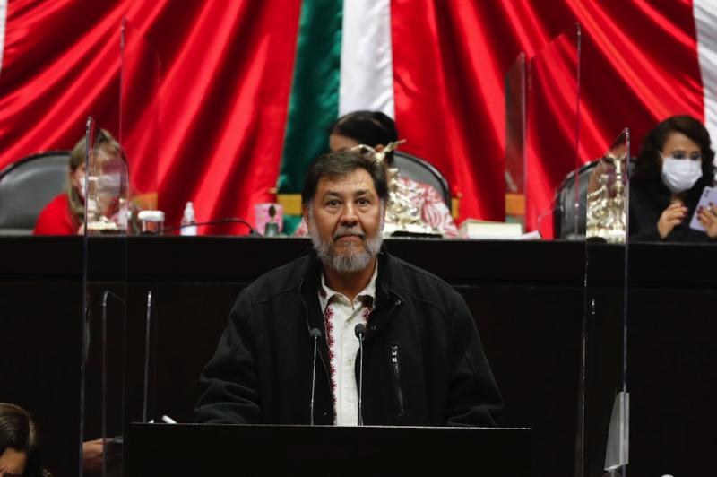 Les da rabia que tenga un Volvo de más de un millón de pesos: Noroña