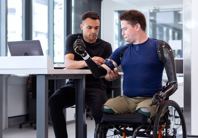 Proponen que uno de cada 100 trabajadores sean personas con discapacidad