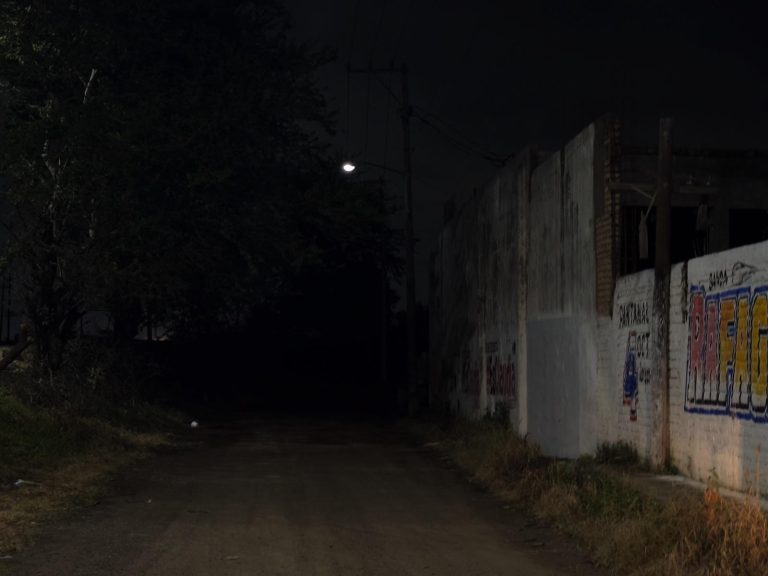 La oscuridad que envuelve a San José de San Cayetano: Omisión municipal y desesperación ciudadana