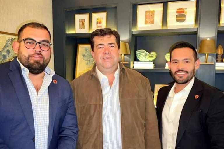 pedro haces niega vínculo de “el limones” con catem; fotos oficiales lo exhiben como dirigente en durango